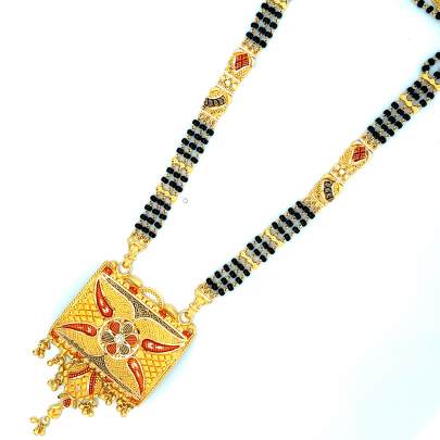 SPLENDID DESIGNED SQUARE SHAPED KALKATI MANGALSUTRA  Mangalsutra