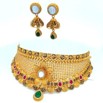 RADIANT ANTIQUE FLOWER PATTERN GOLD NECKLACE SET  Set